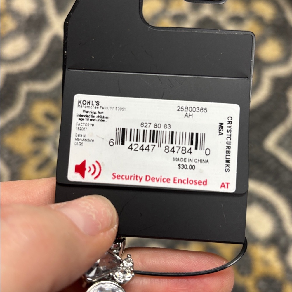 Gorgeous Simply Vera Vera Wang Silver Bracelet with Clear Stones - Picture 4 of 4